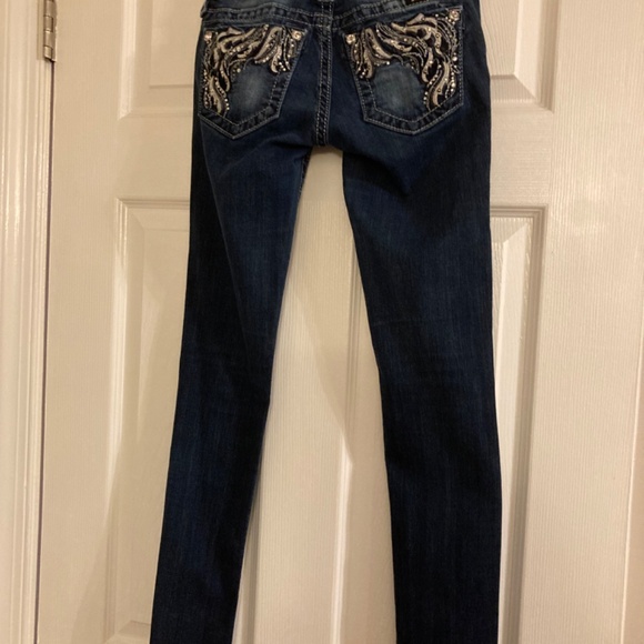Miss Me Jeans - Picture 1 of 9